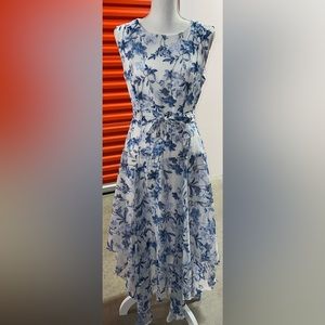 NWOT Calvin Klein Floral Dress Sz 8